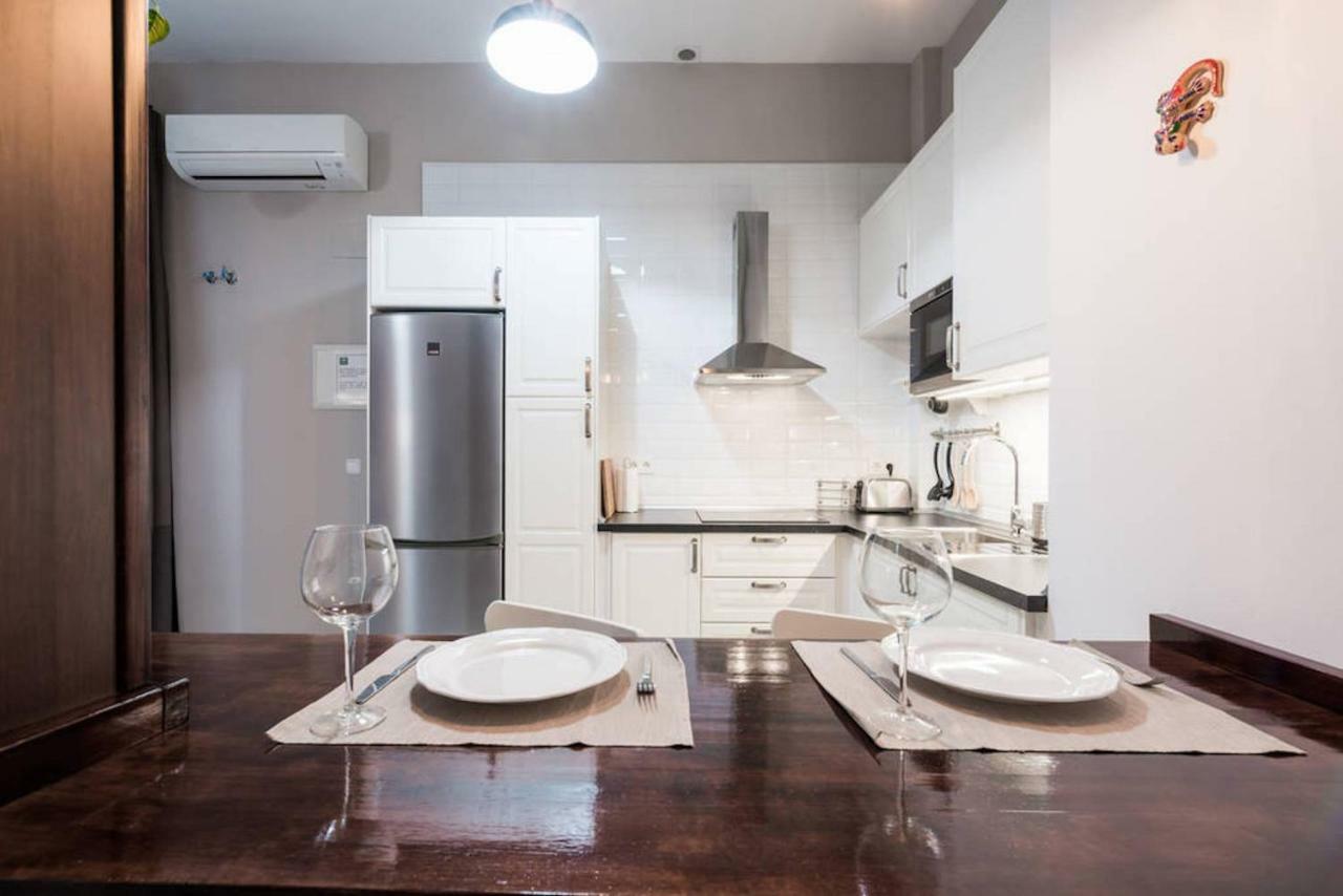 Design Apartment In The City Center Малага Экстерьер фото
